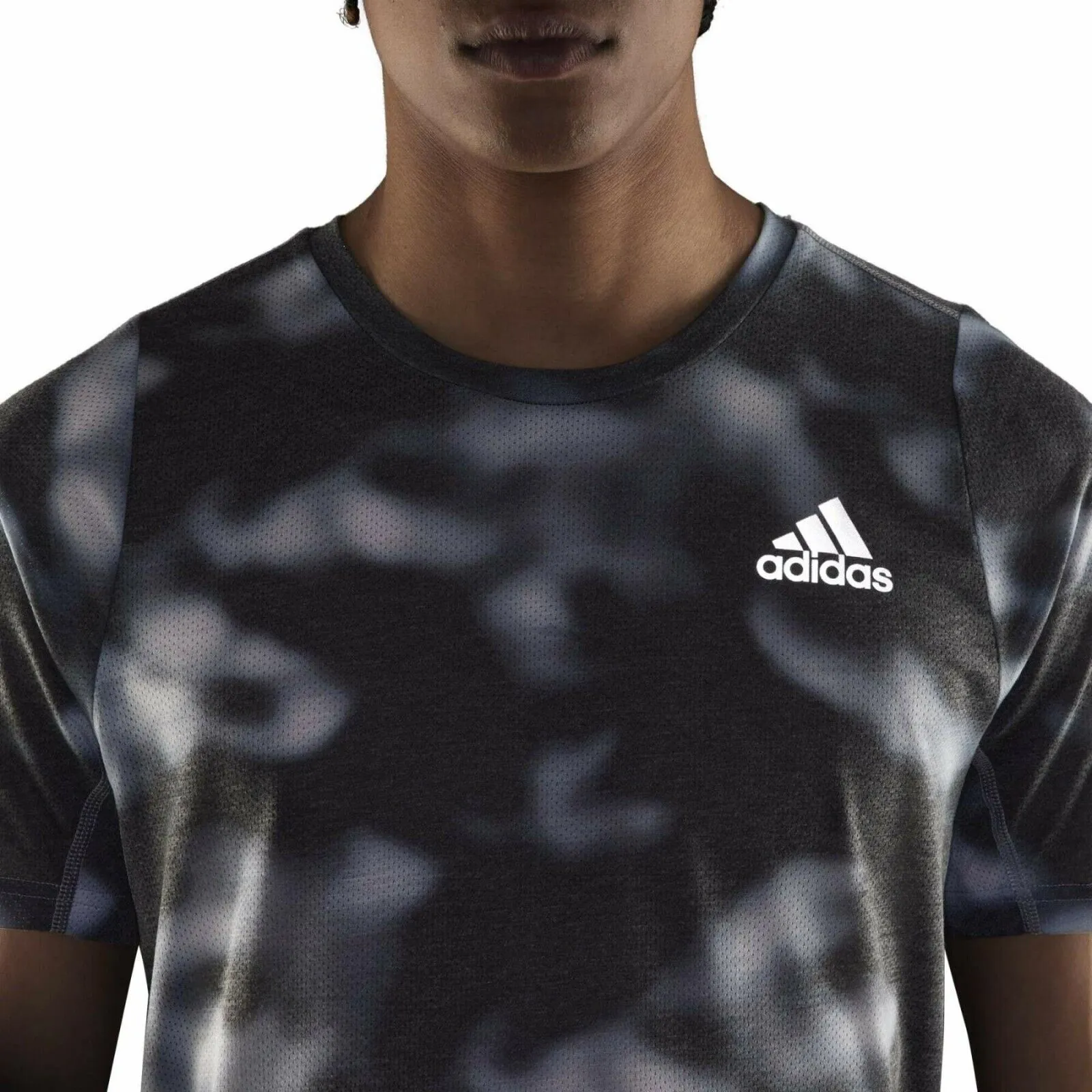 adidas Run Icons Men's Running Shirt, Breathable & Reflective, Black