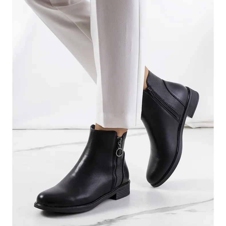 Black Lakeshore boots