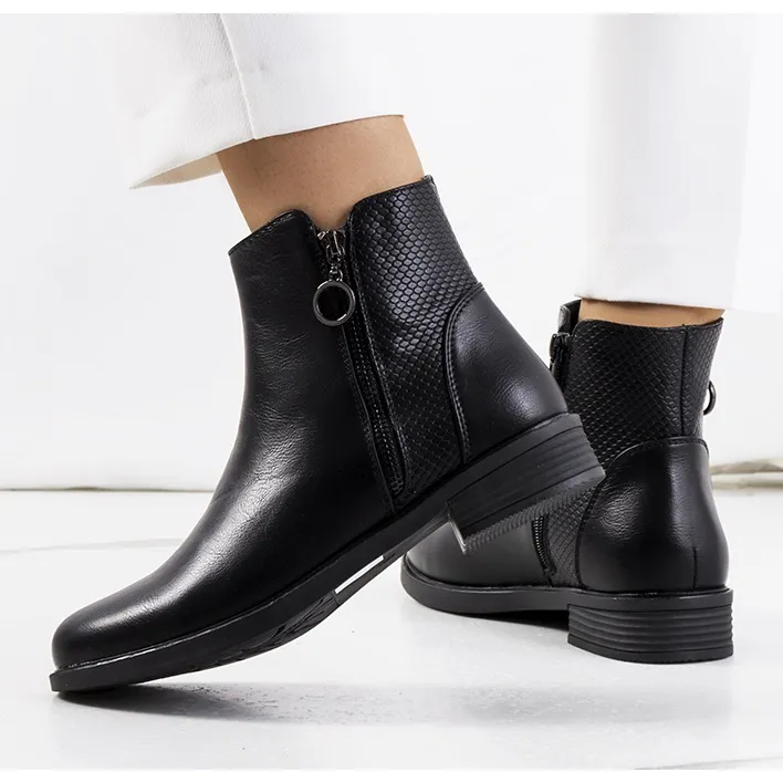 Black Lakeshore boots