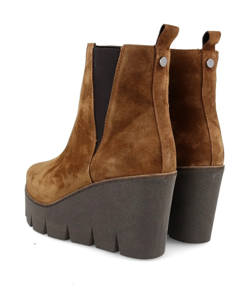 Brown high wedge ankle boots Alpe Sasha 4544