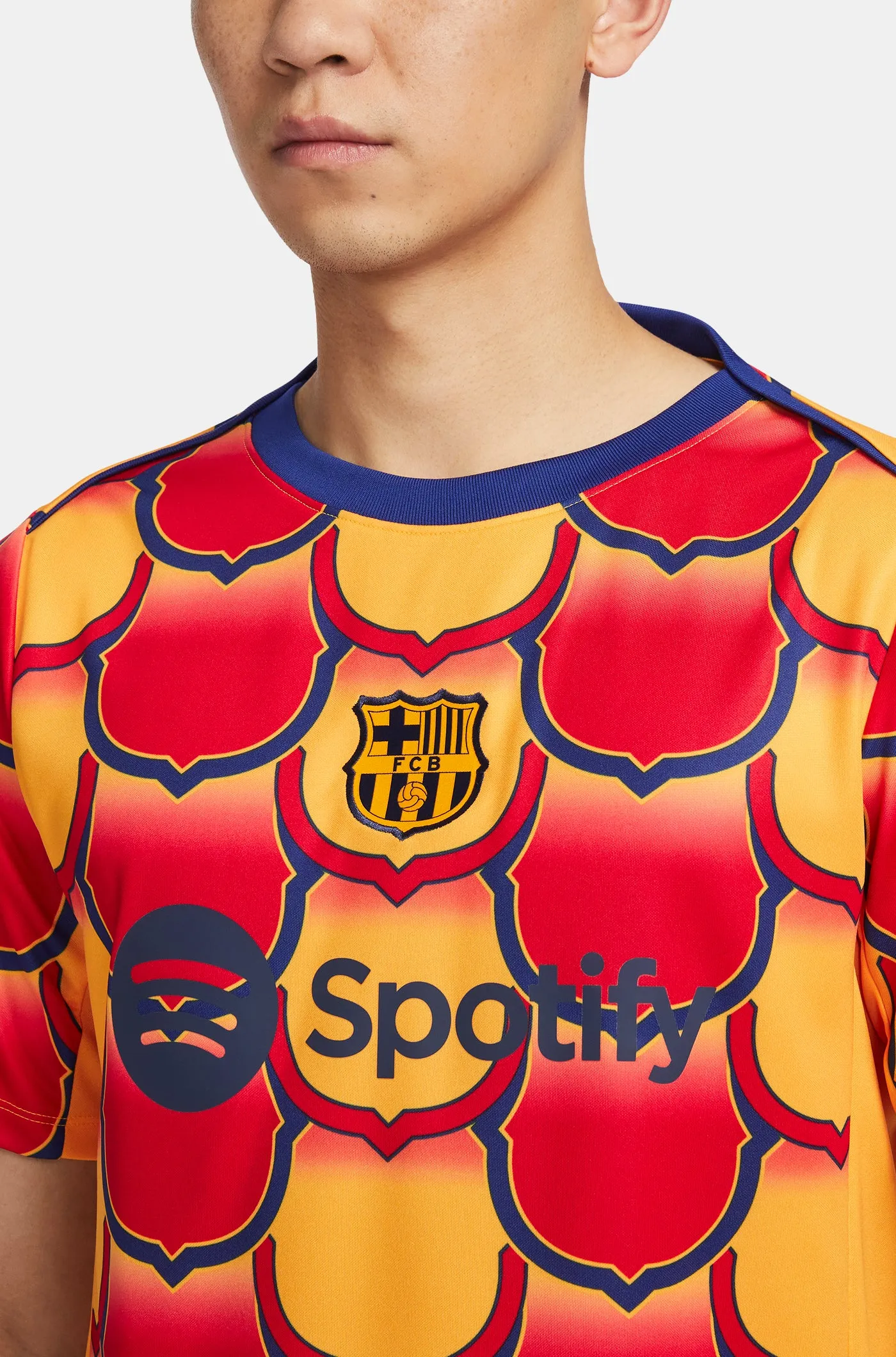 FC Barcelona gold pre-match jersey