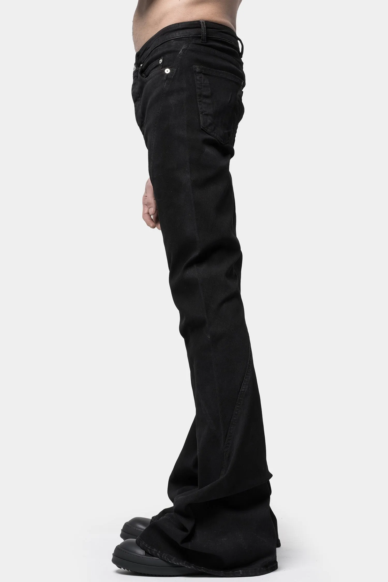 Flattering women's bootcut pants with a trendy twist