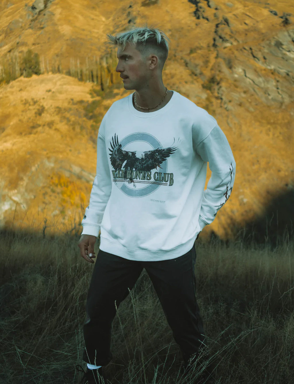 Ramblin Eagle Crew - Off White Apparel