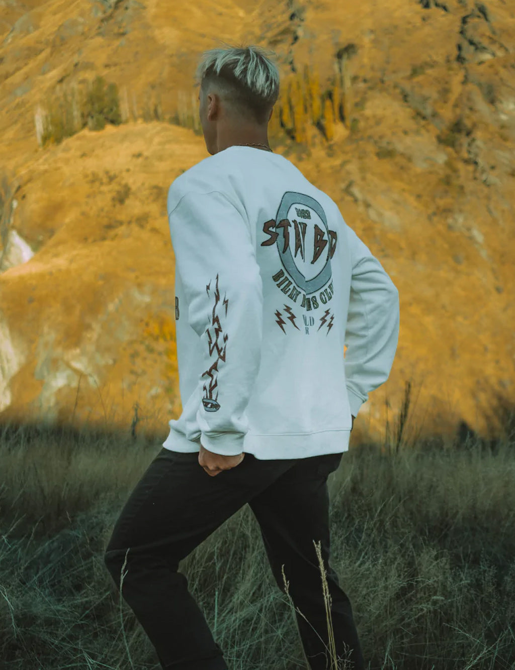 Ramblin Eagle Crew - Off White Apparel