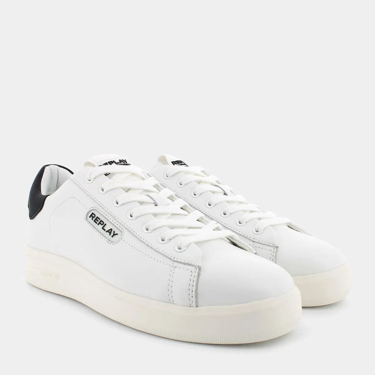 RZ4O0011L University M Prime 2 White Black Sneakers