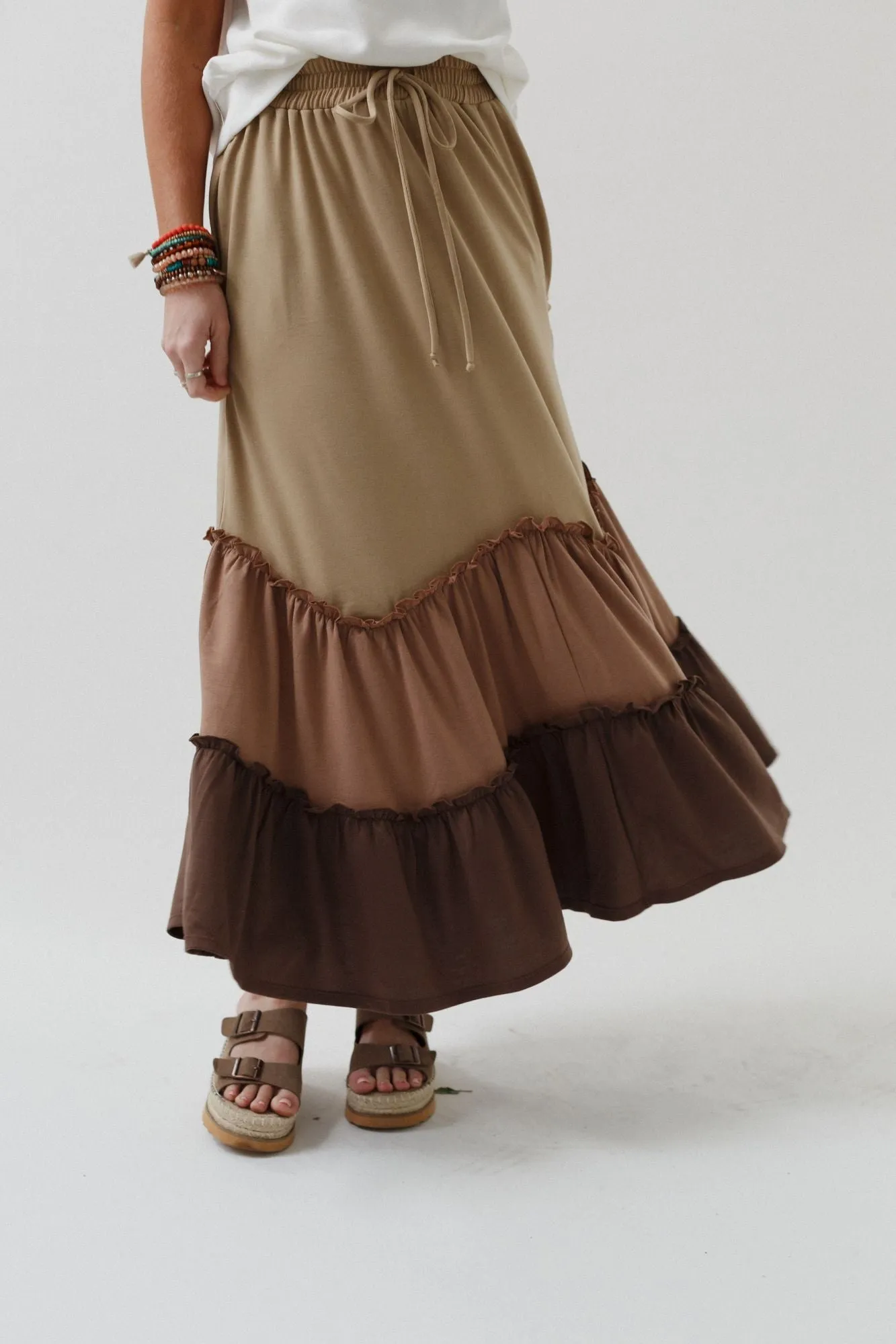 Sahara Skies Tiered Skirt Sand Multi.