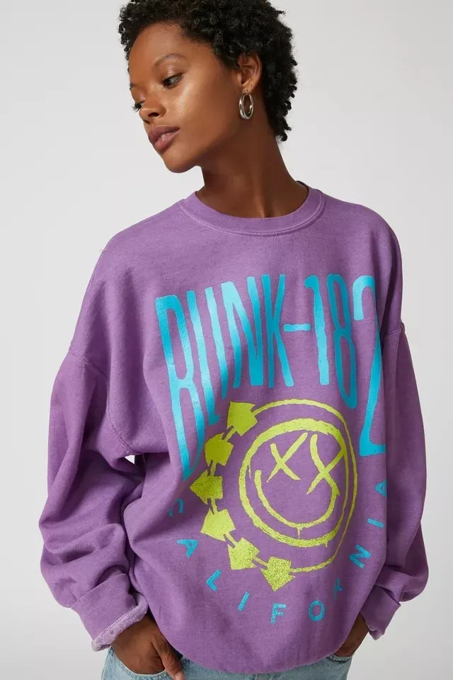 Urban Outfitters: Shop Trendy Hoodies & Sweatshirts for Street Style